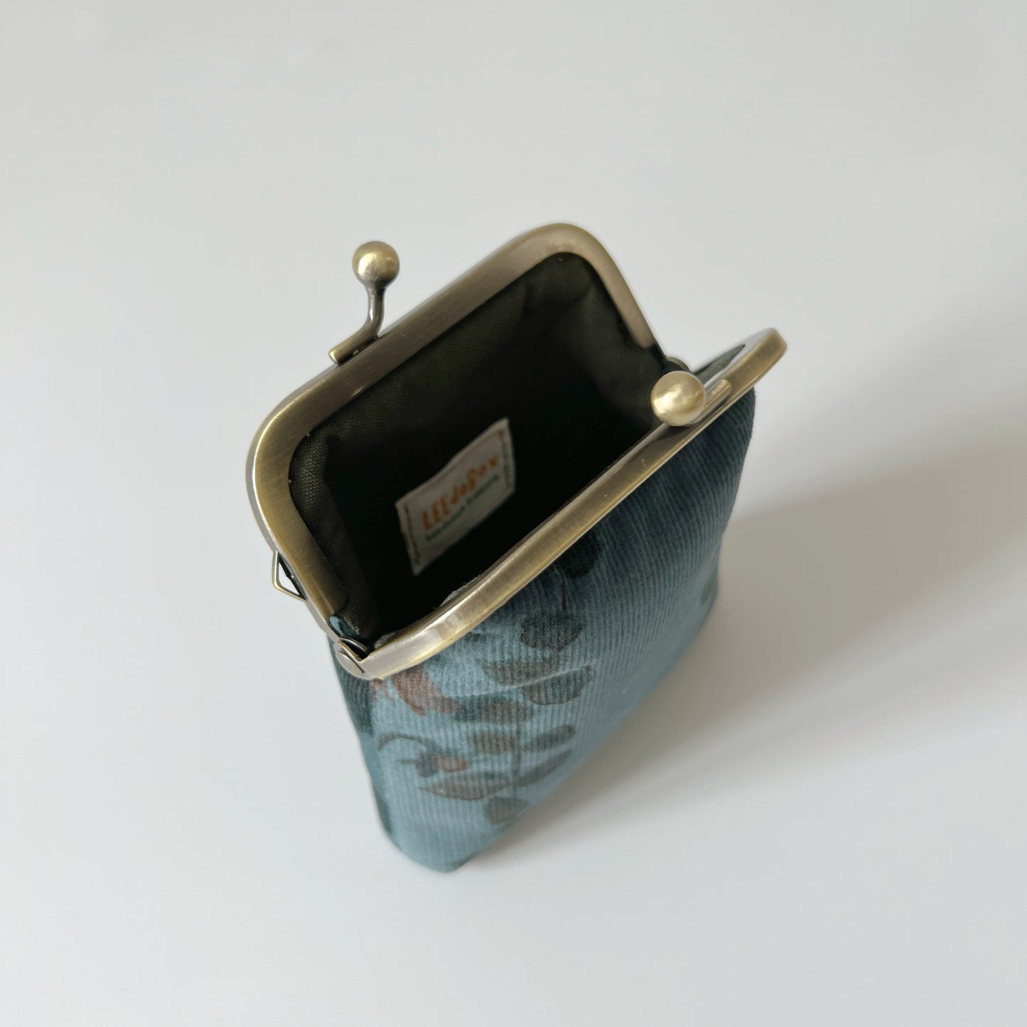 Vintage Blue Garden Corduroy Card Purse - Handsewn Kiss Lock Purse