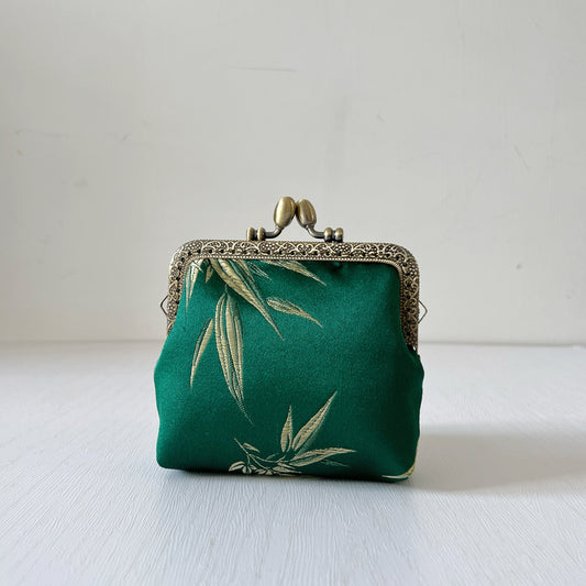 Green Bamboo Leaf - Handmade Kiss Lock Card Purse