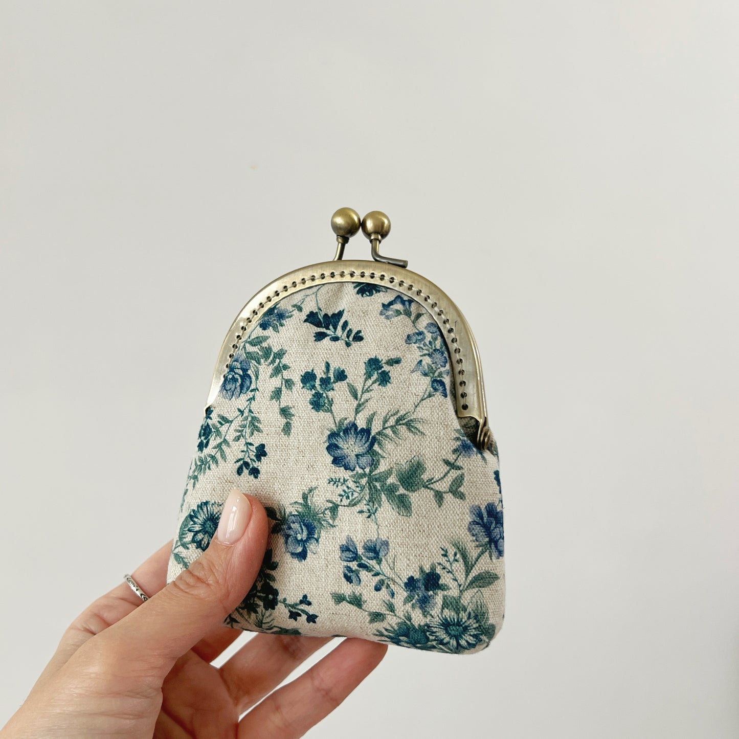 Vintage Blue Garden Floral - Handmade Fabric Kiss Lock Purse