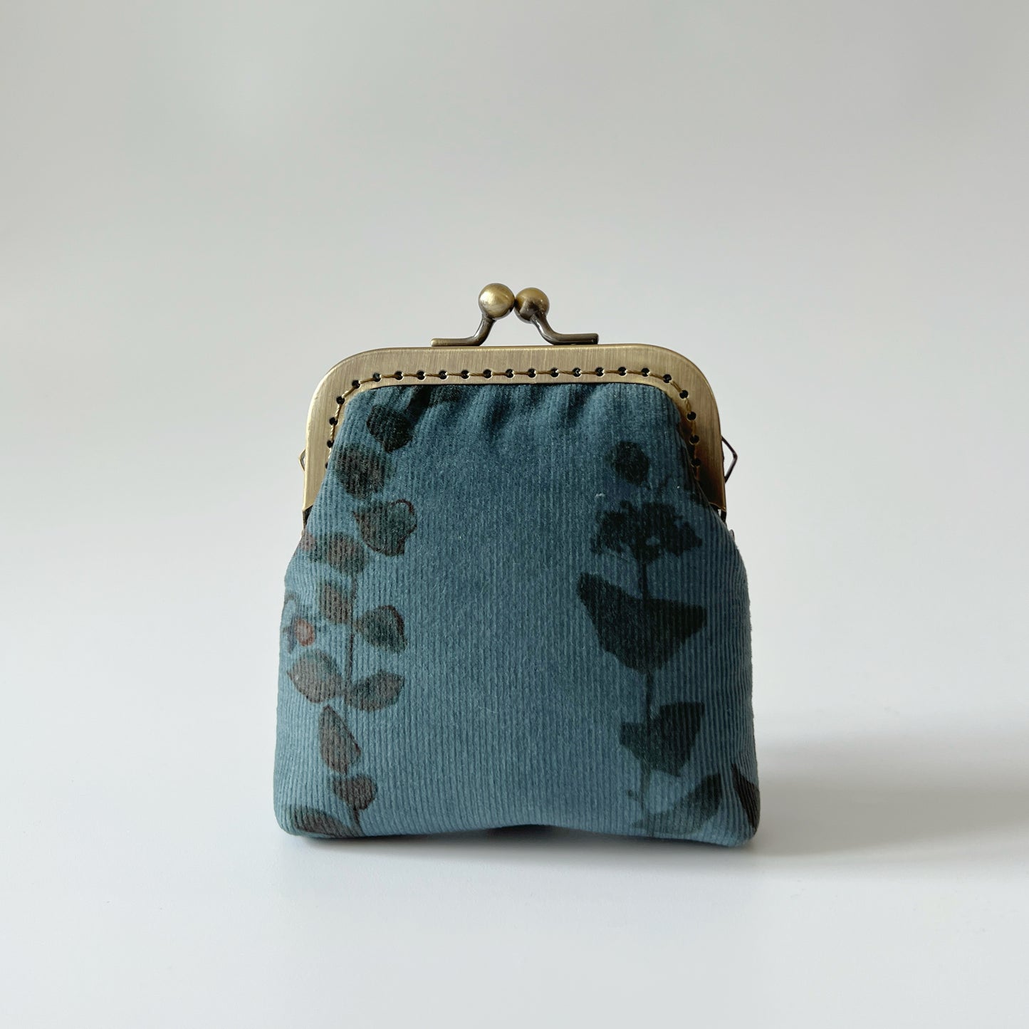 Vintage Blue Garden Corduroy Card Purse - Handsewn Kiss Lock Purse