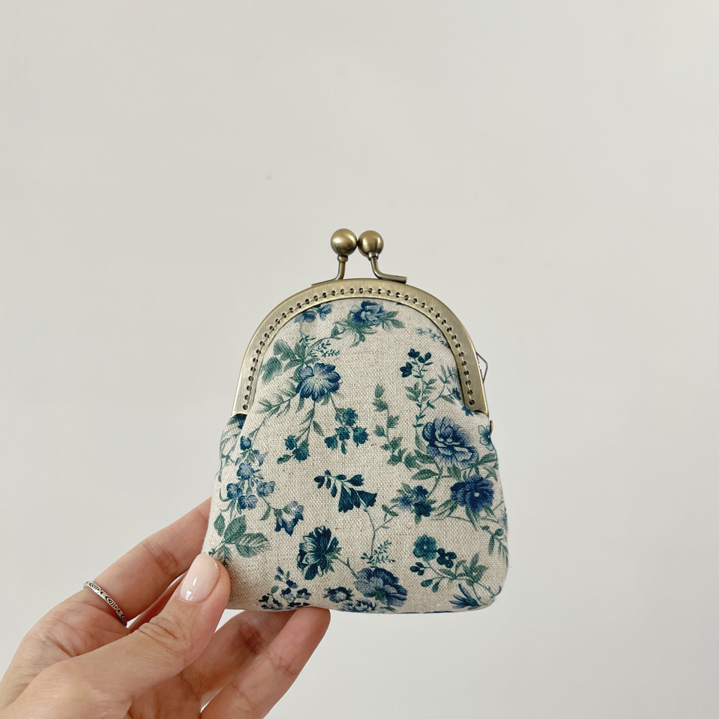 Vintage Blue Garden Floral - Handmade Fabric Kiss Lock Purse