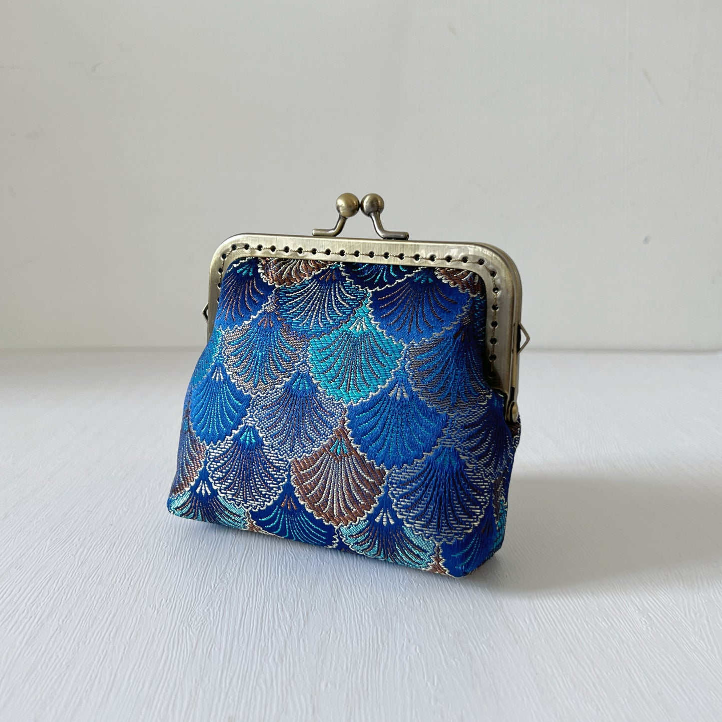 Blue Shells - Handsewn Kiss Lock Card Purse
