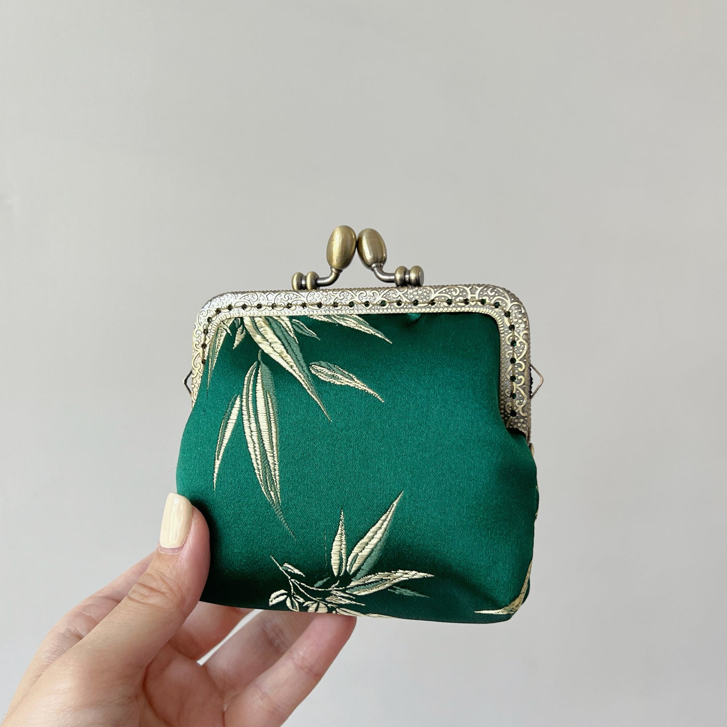 Green Bamboo Leaf - Handmade Kiss Lock Card Purse