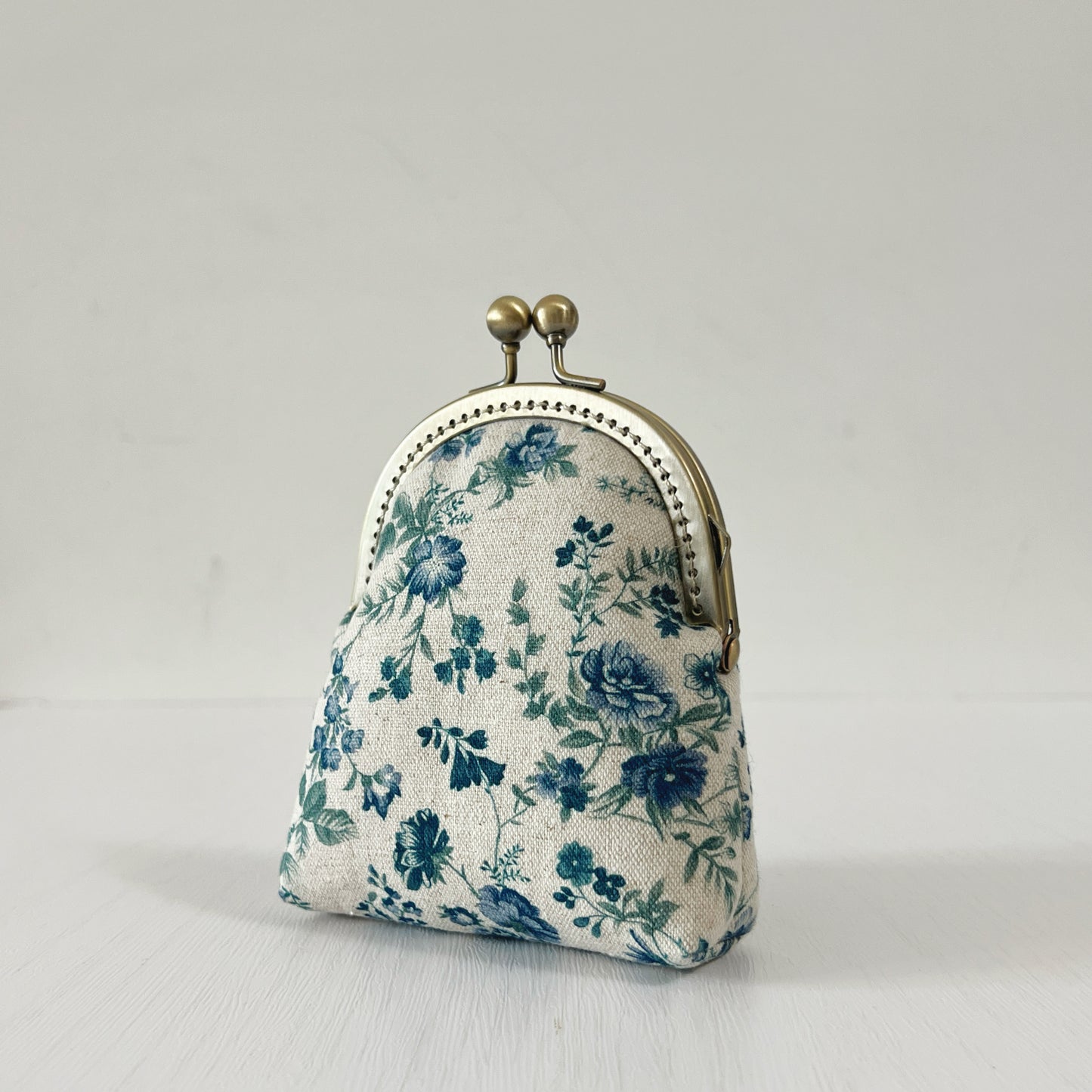 Vintage Blue Garden Floral - Handmade Fabric Kiss Lock Purse