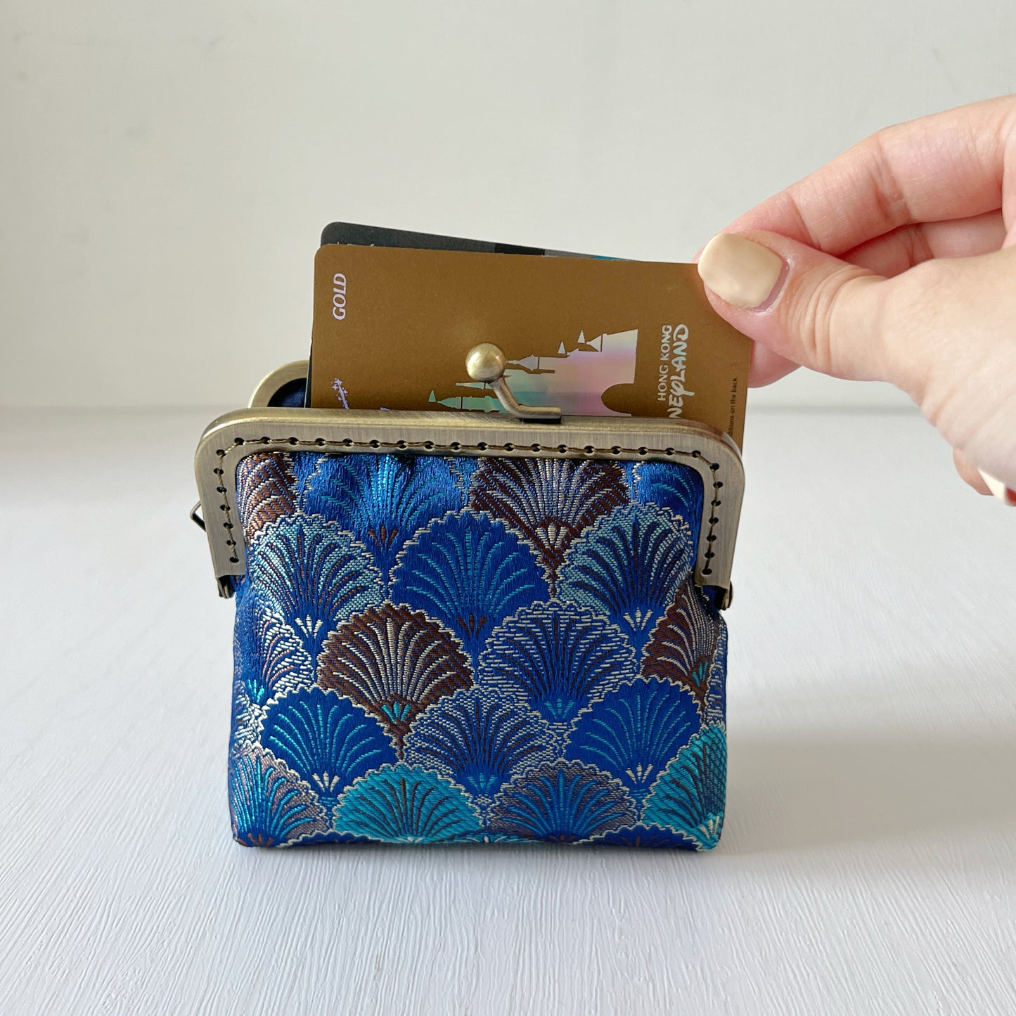 Blue Shells - Handsewn Kiss Lock Card Purse
